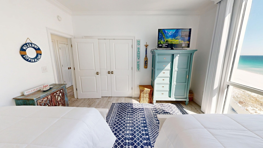 Shoreline Towers 1125 3 Bedroom Condo
