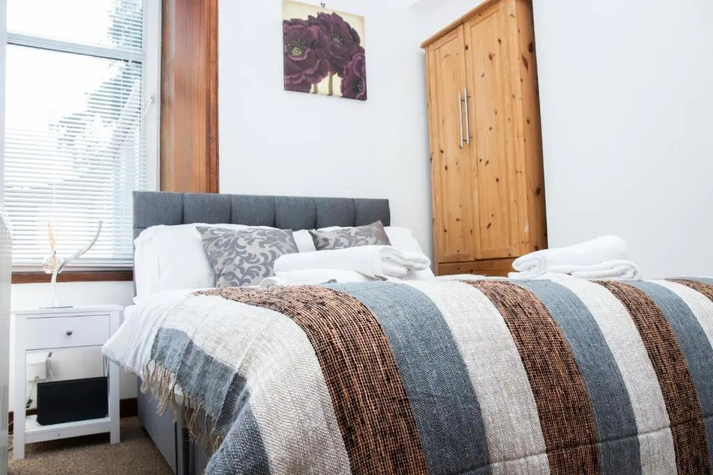 The SUMMIT Apartment - Cozy Aberdeen Westend flat - Perfect for Short or Long stay - 1 bedroom