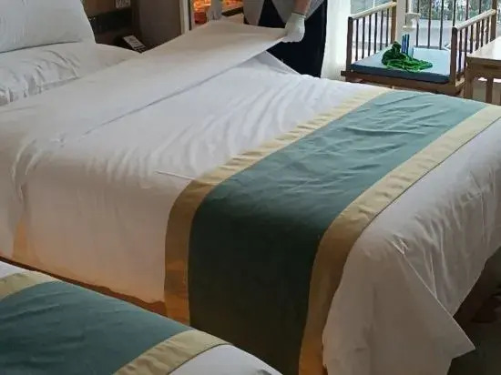 Xinyang West Selection Hotel (Wanda Plaza High Speed Rail East Station Branch)