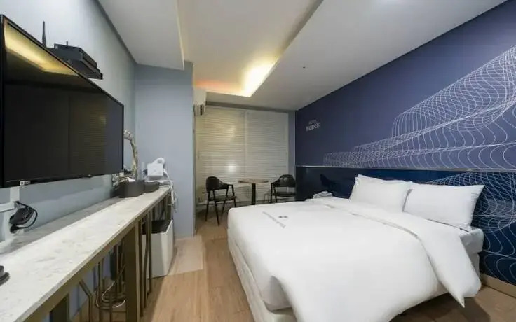 Hotel Bridge