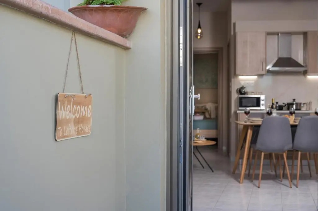 Brand-New stylish Flat w. Parking