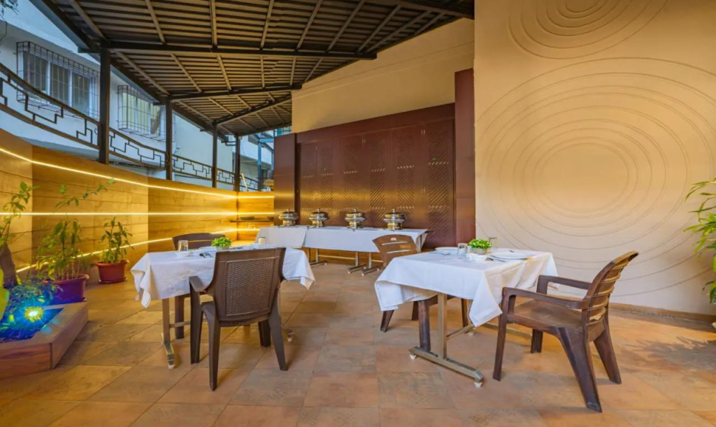 Treebo Premium Savera Inn