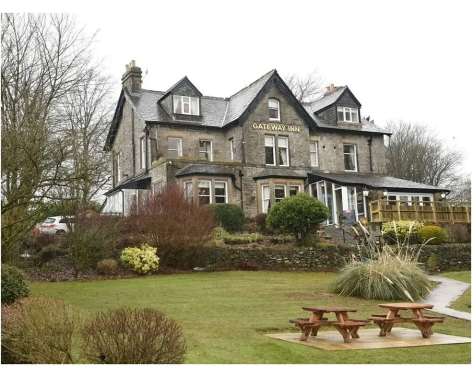 The Gateway Hotel