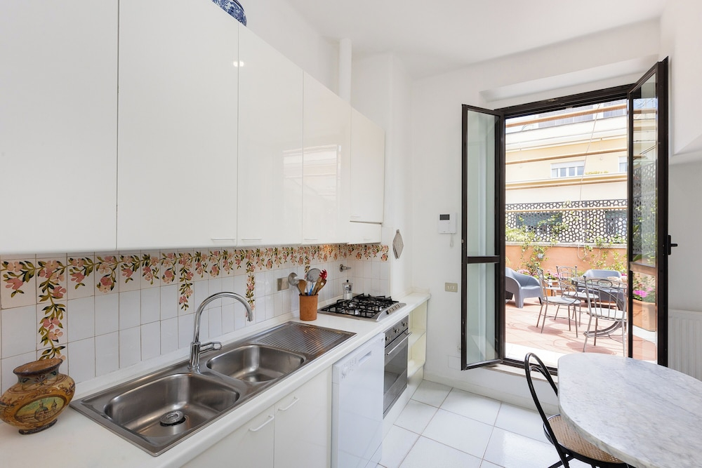 Rental in Rome Rental in Rome Tre Lune Penthouse