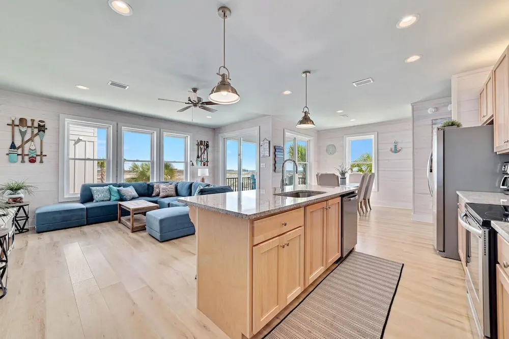 New Coastal Cottage w/ Gulf View, Shared Pool
