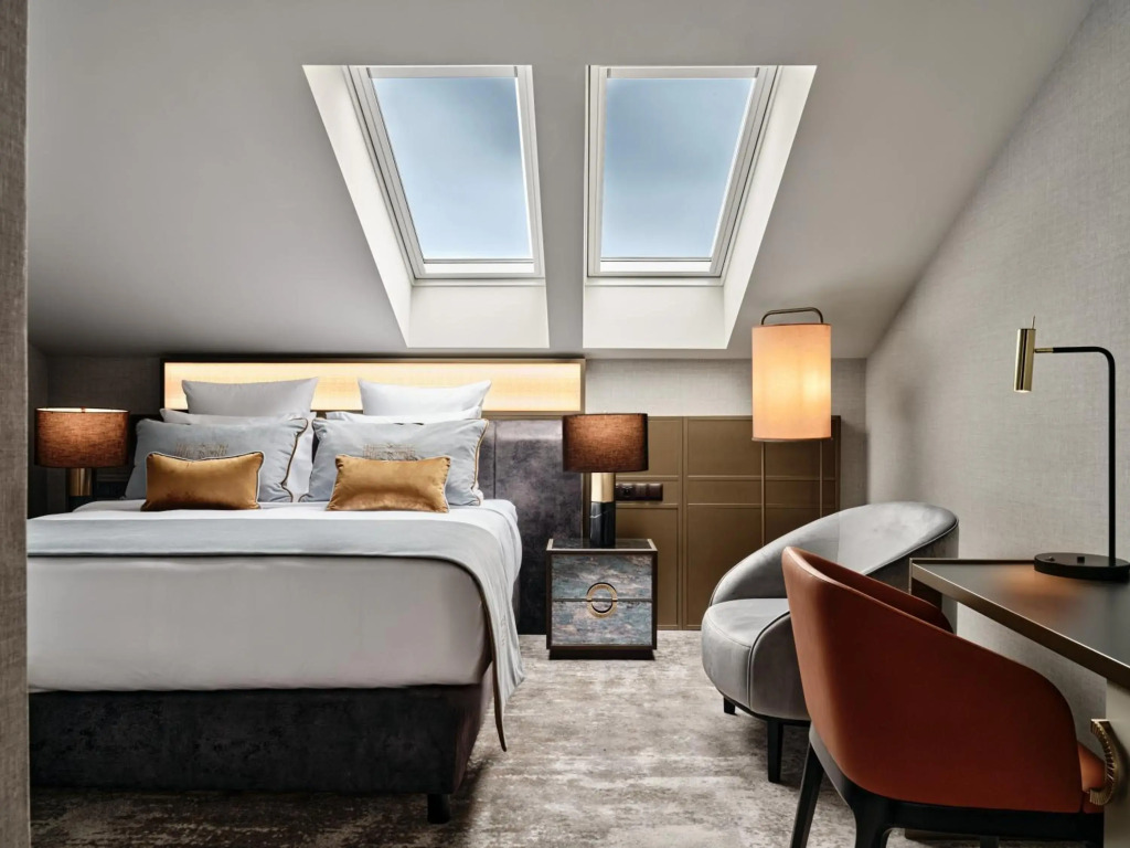 The Crown Krakow Center - Handwritten Collection ACCOR