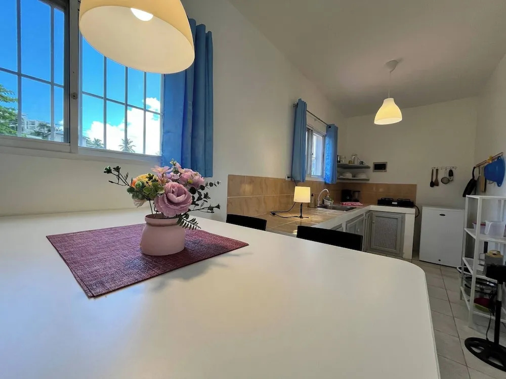 Secure 2-pers Apartment Close to the Beach