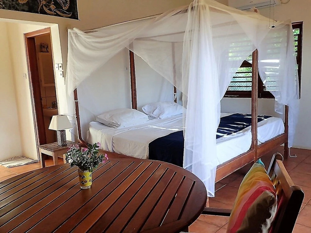 Two Bays Beach Villa, Apartment, and Studios