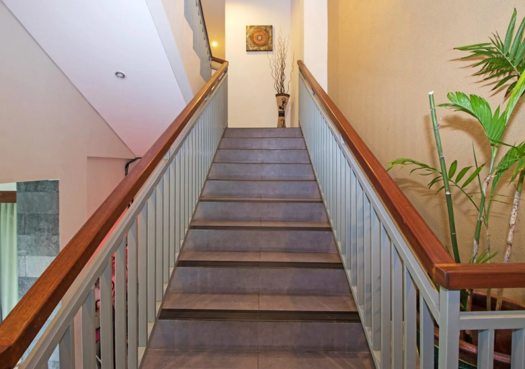 Vansari Hotel