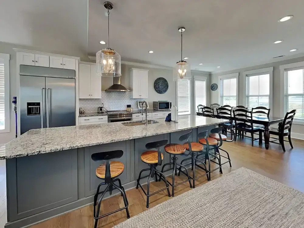 Family Tides by Topsail Realty
