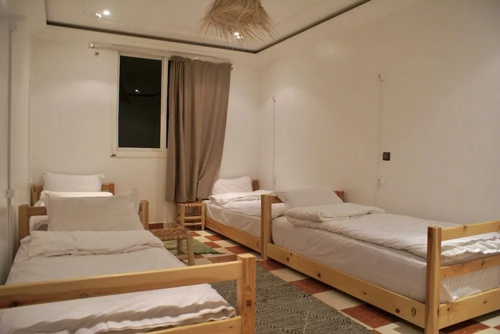 Auberge sunrise surf camp
