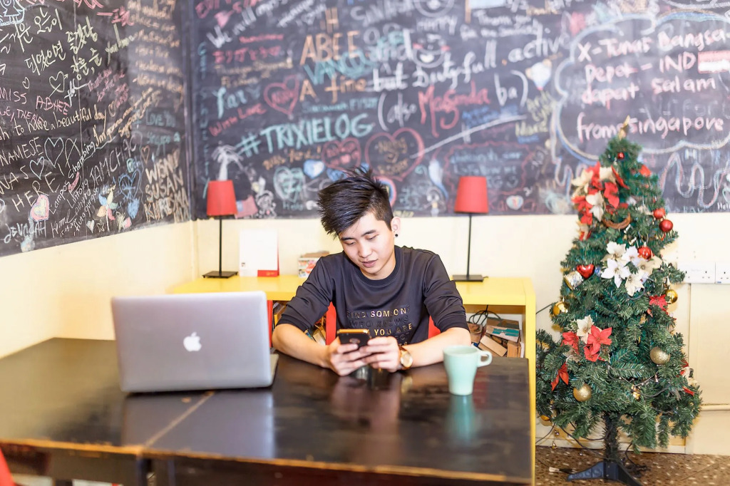 The Hive Singapore Hostel