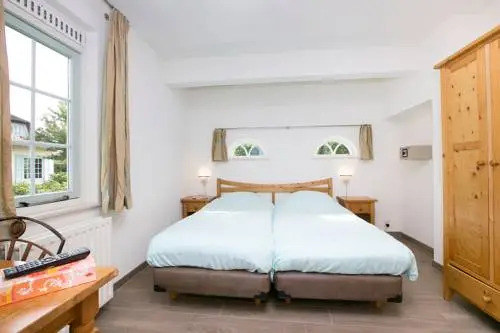 Restyled Villa With Dishwasher, Near the Sea in Domburg