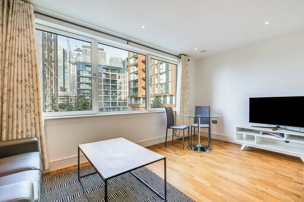 Two Bedroom Apartment in Canary Wharf