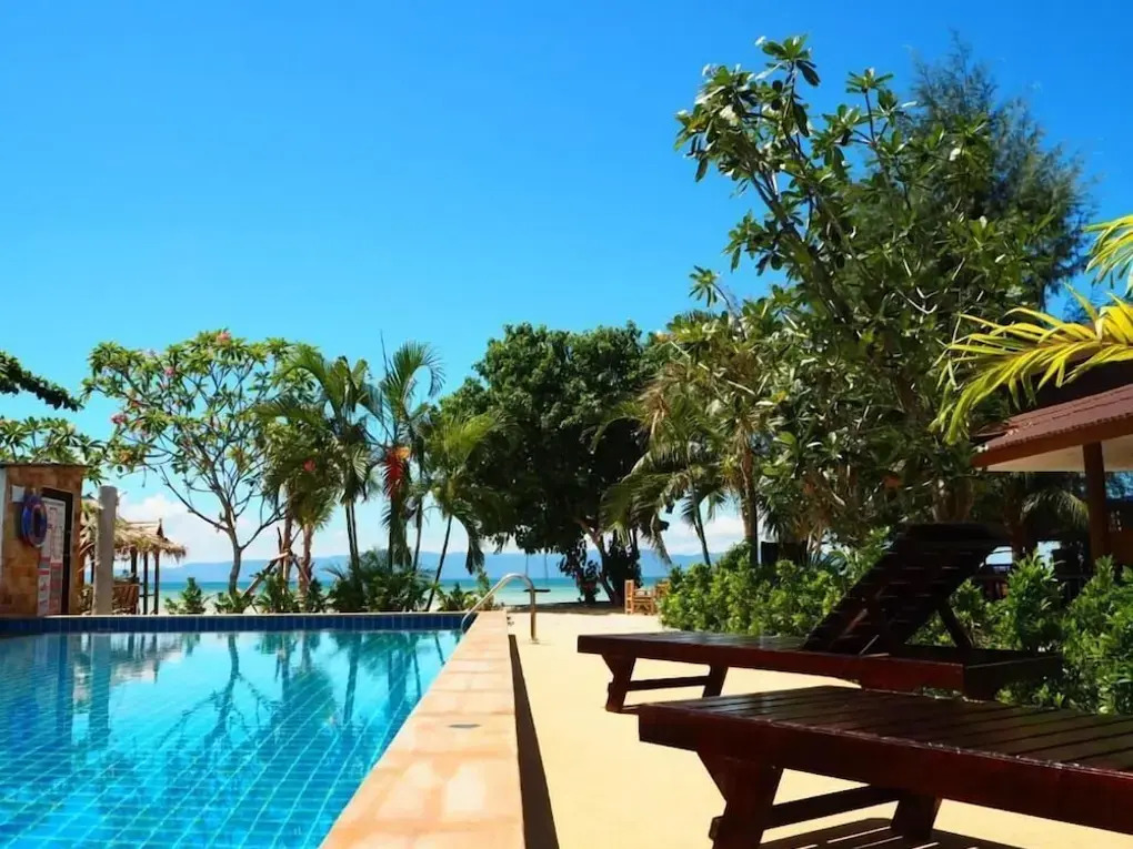 CheeVa Beach Resort