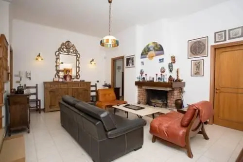 Lodge Roma