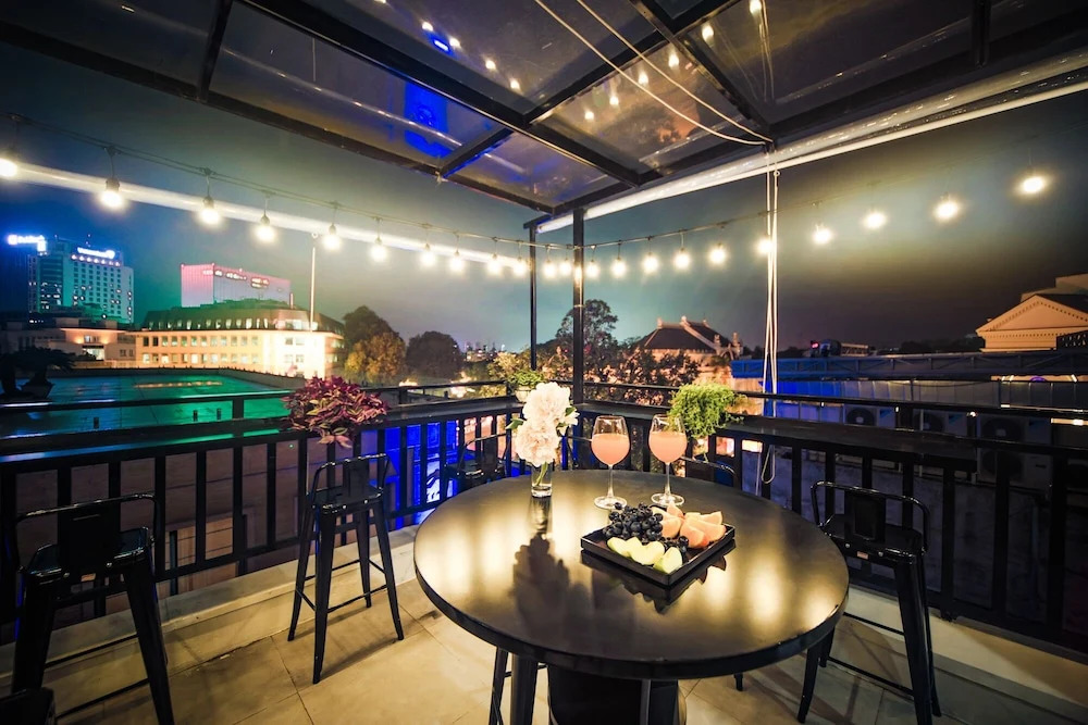 Opera House Suites