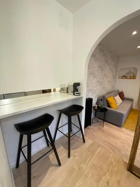 Magnifique Studio Cosy avec Terrasse en Centre-Ville