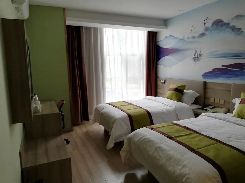 Xian Runjia Hotel
