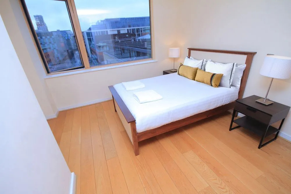 Forbes Street Suite Sleeps 10