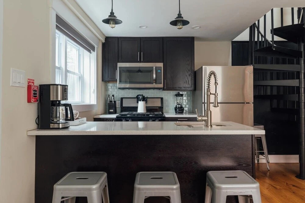 Renovated & Modern Home in Downtown Philly