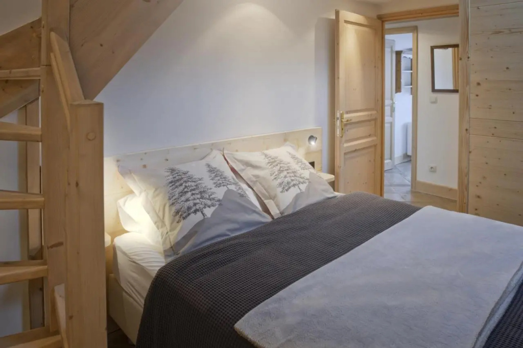 Le 33