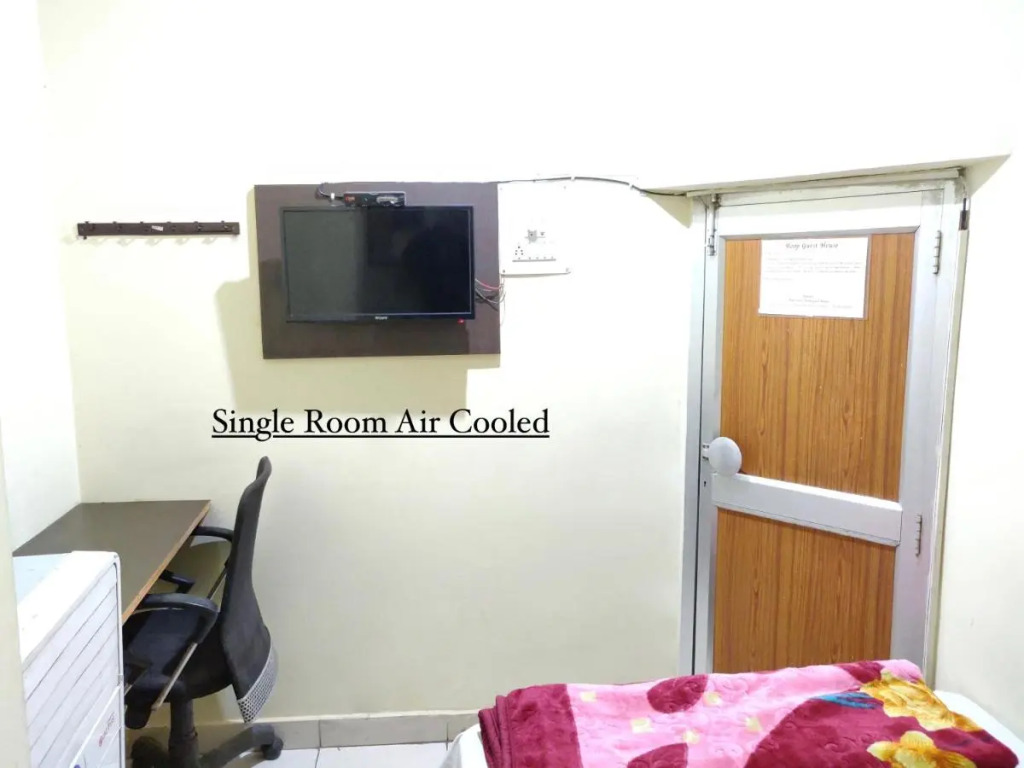 Roop Guest House