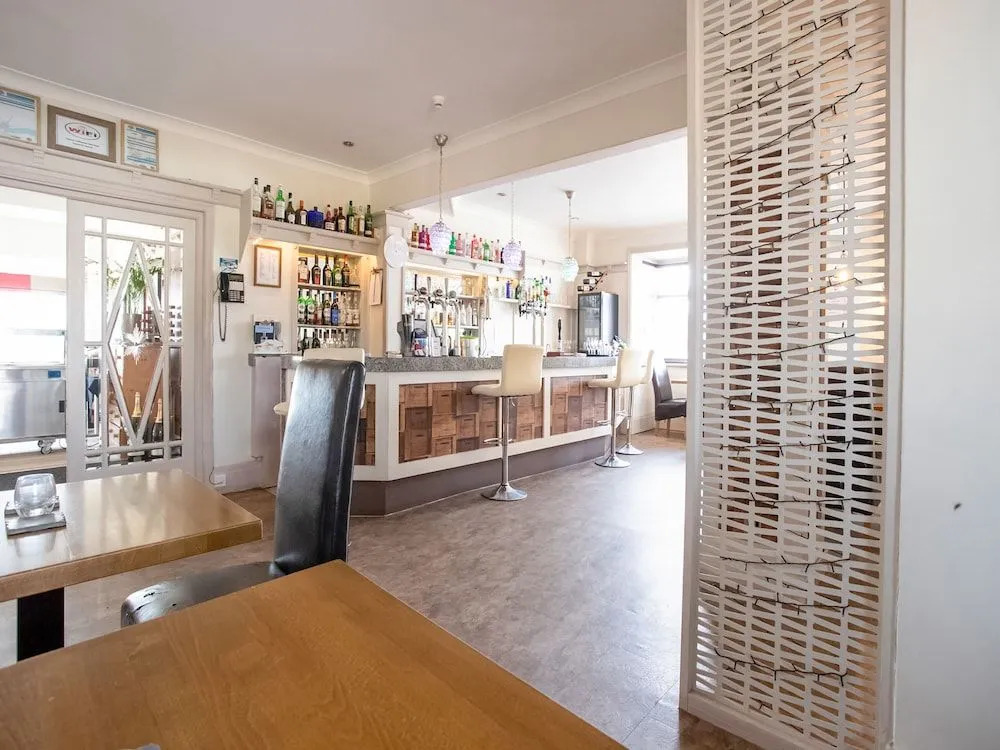 OYO Cliffemount Hotel