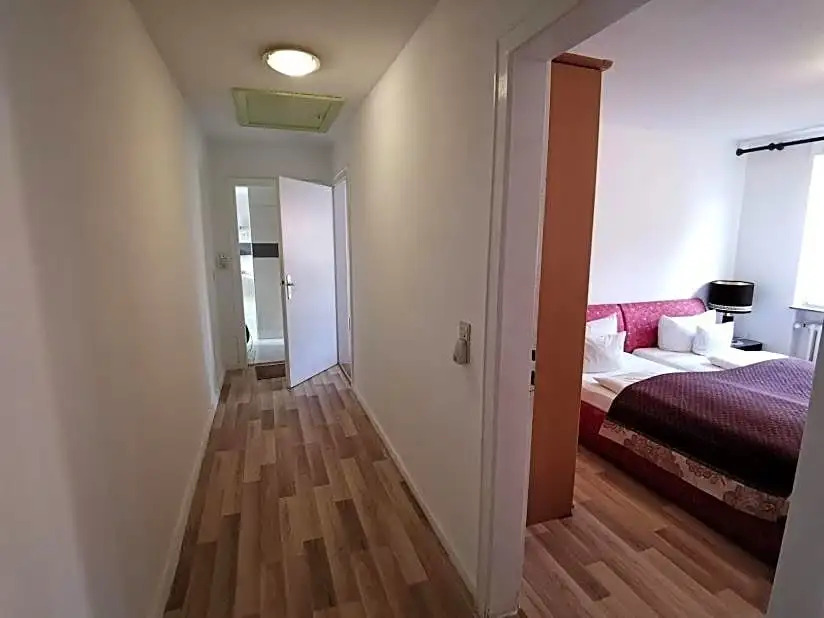 Hotel Happy