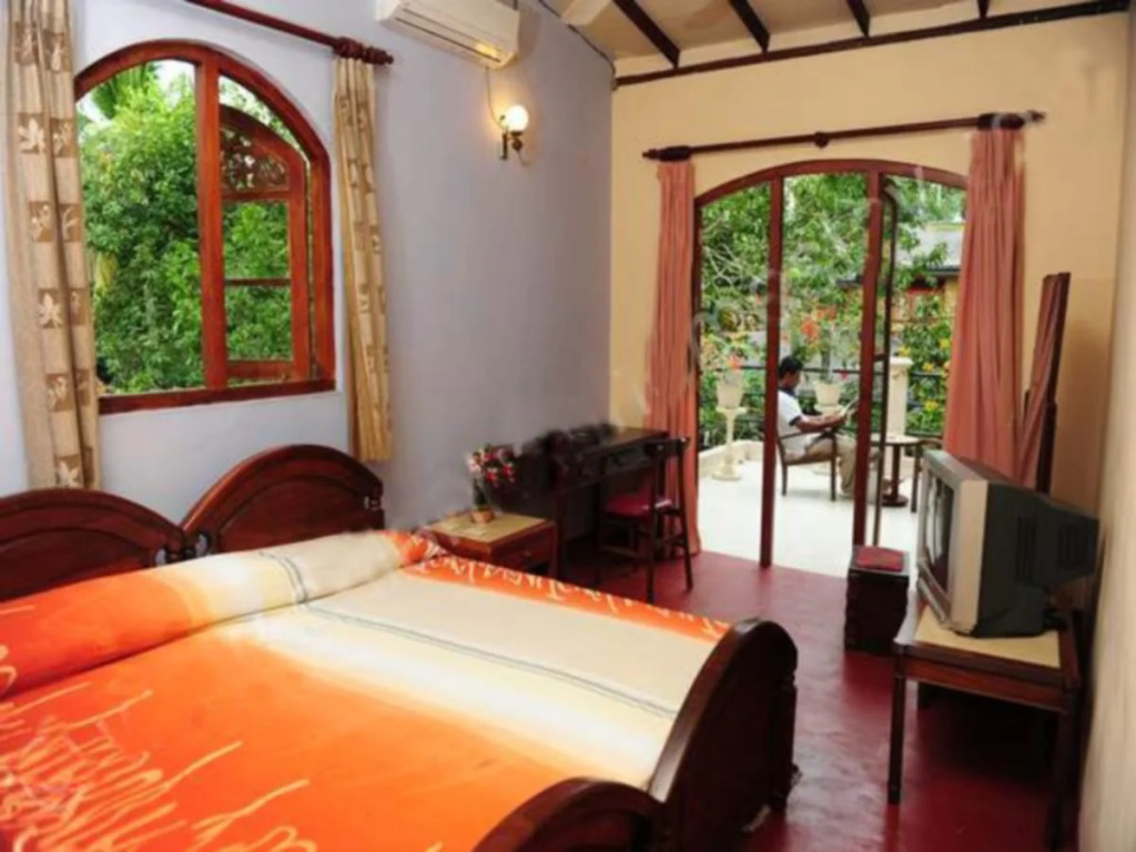 Holiday Nest Bed & Breakfast
