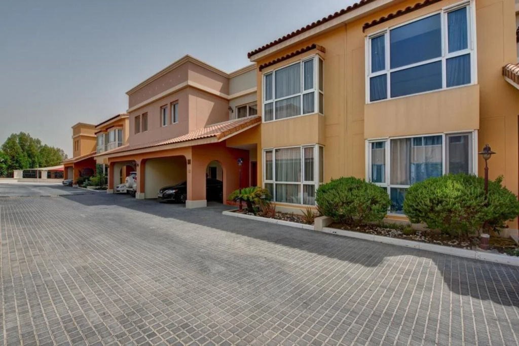Barsha Gardens By J5 Holiday Homes