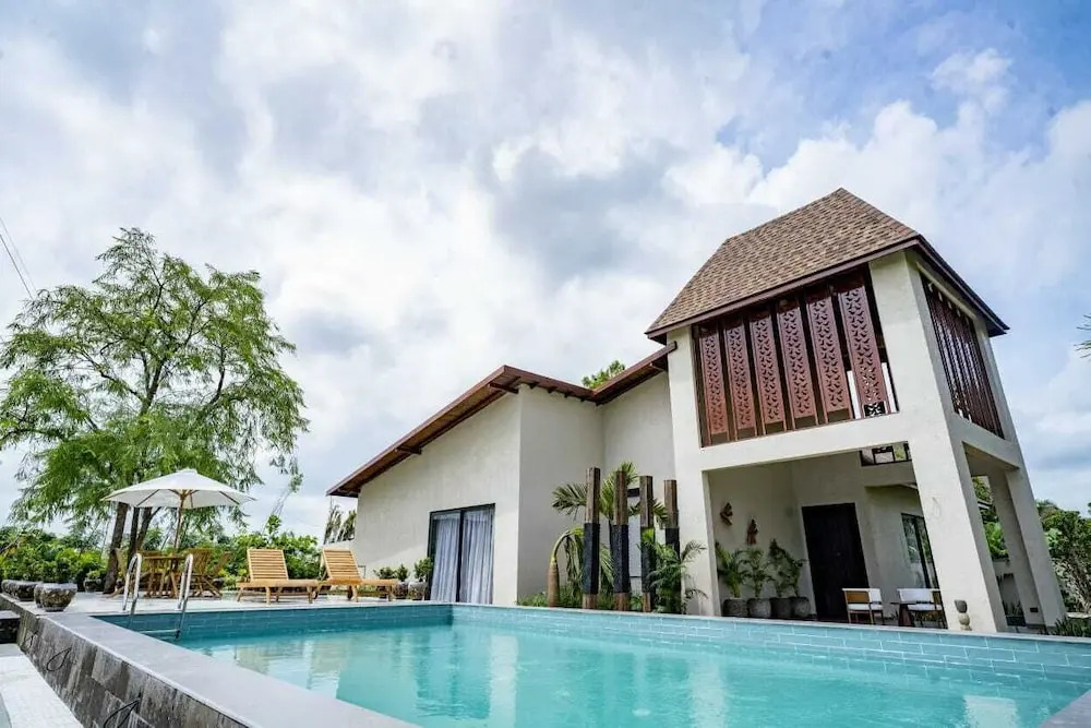 Maira Resort and Convention centre
