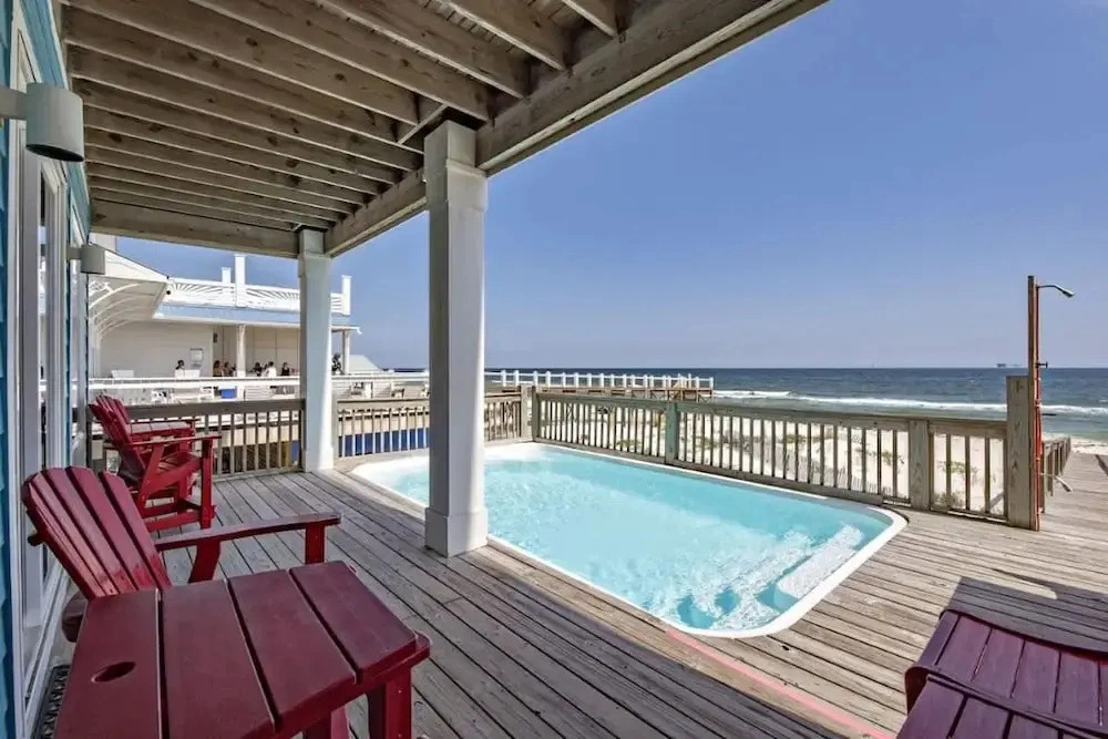 Beachfront 5bed Easybreezy East