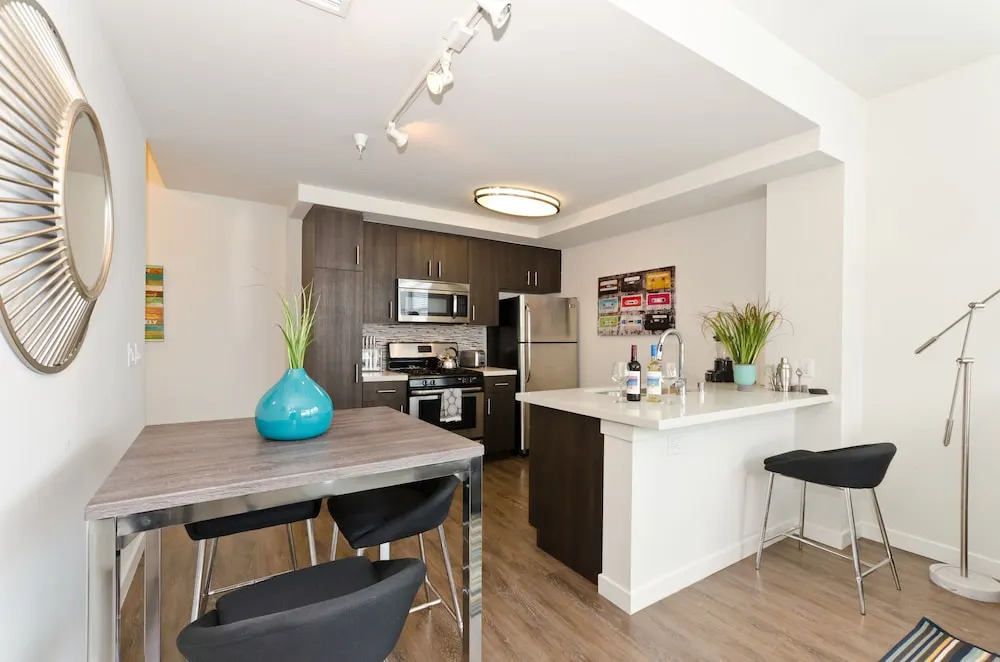 Downtown LA Penthouse Convention Suite
