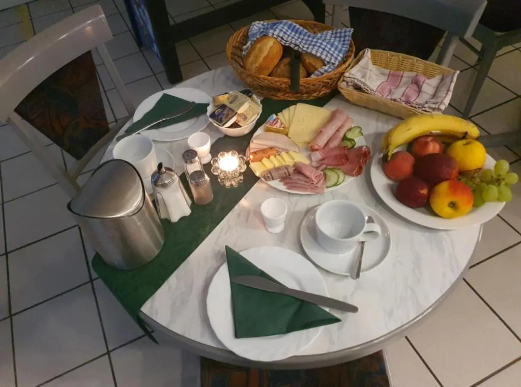 Numero1-Pension und Cafe