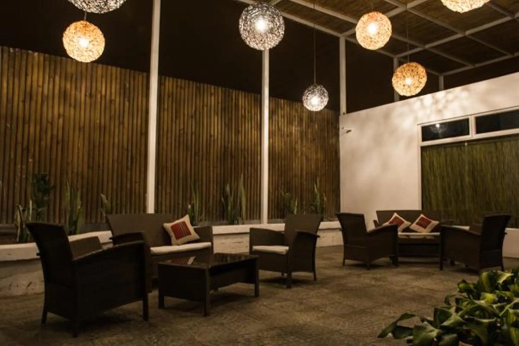 Amable Hotel Avenida