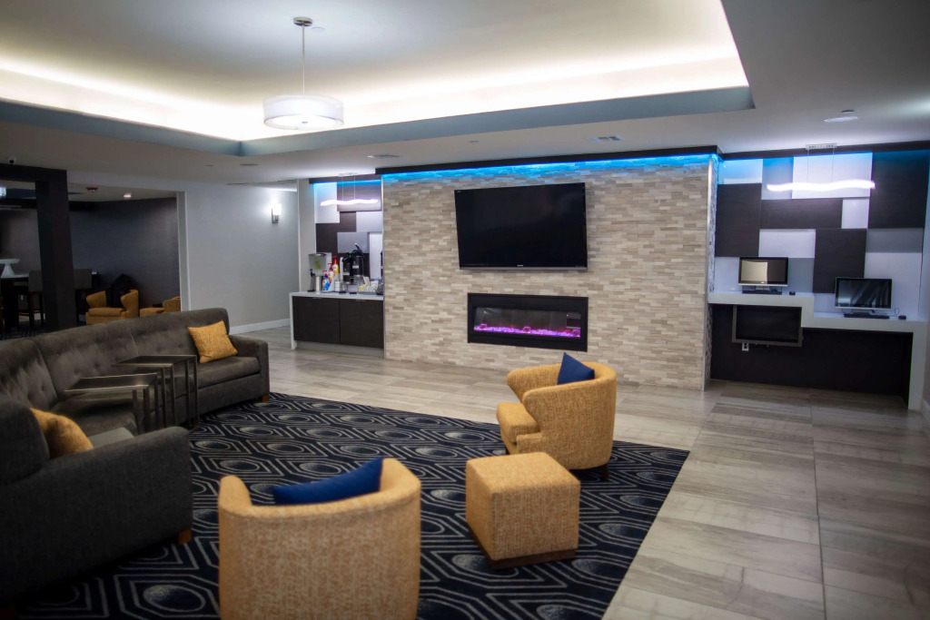 La Quinta by Wyndham Houston East at Normandy