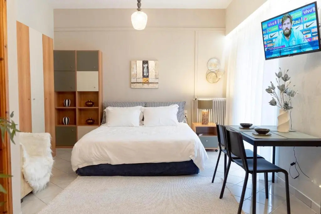 Marianthe Apartments House