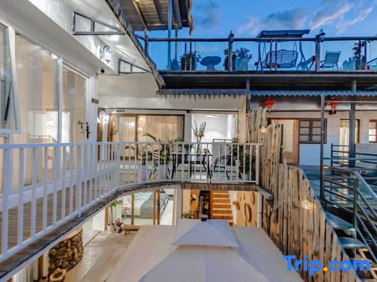 Dali Lingdaojiu Homestay (Dali Ancient Town Branch)