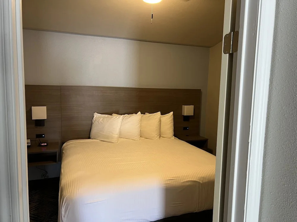 Garden Inn & Suite