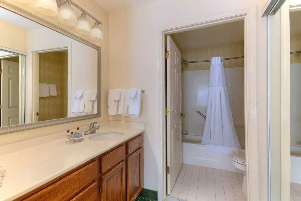 Residences at Daniel Webster