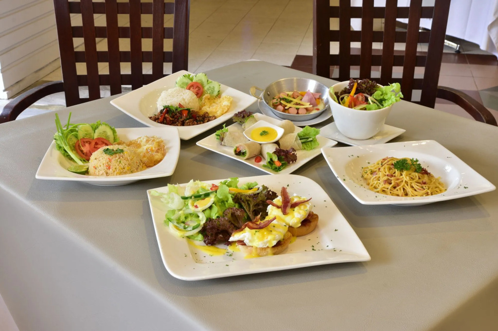 Ayothaya Riverside Hotel