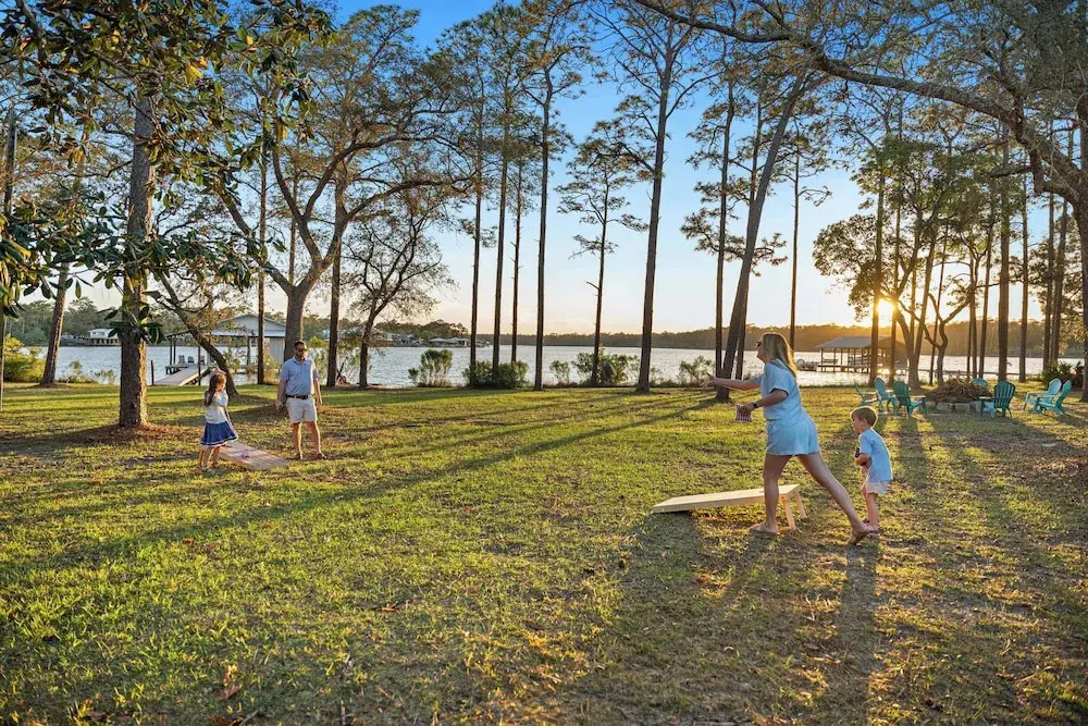Secluded Waterfront Retreat for 23 Dock, Pets OK