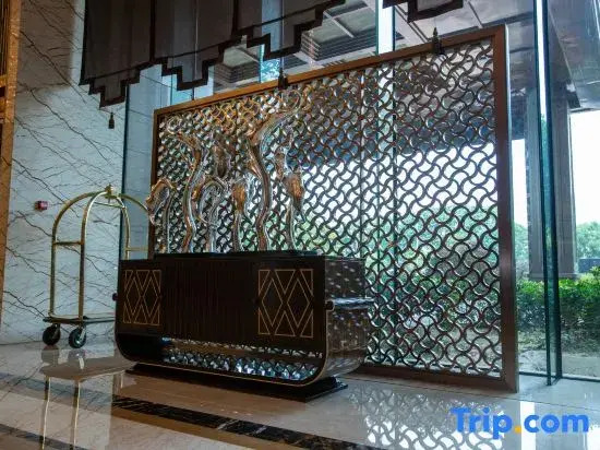 Yangzhong Juntai Hotel