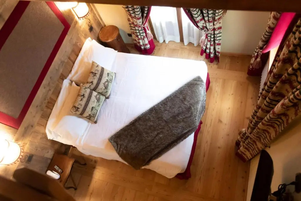 Laghetto Alpine Hotel & Restaurant