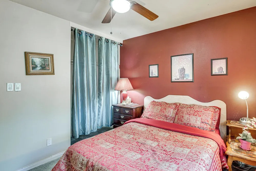 Home in San Diego Area w/ Outdoor Entertainment!