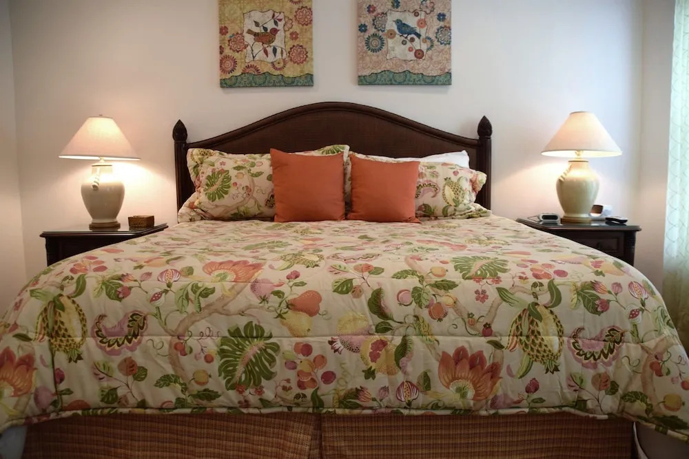 211 Blue Heron - Three Bedroom Townhome
