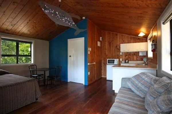 Great Barrier Lodge