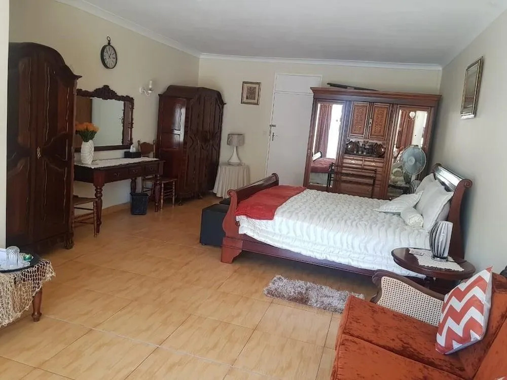 Upper Houghton Guesthouse