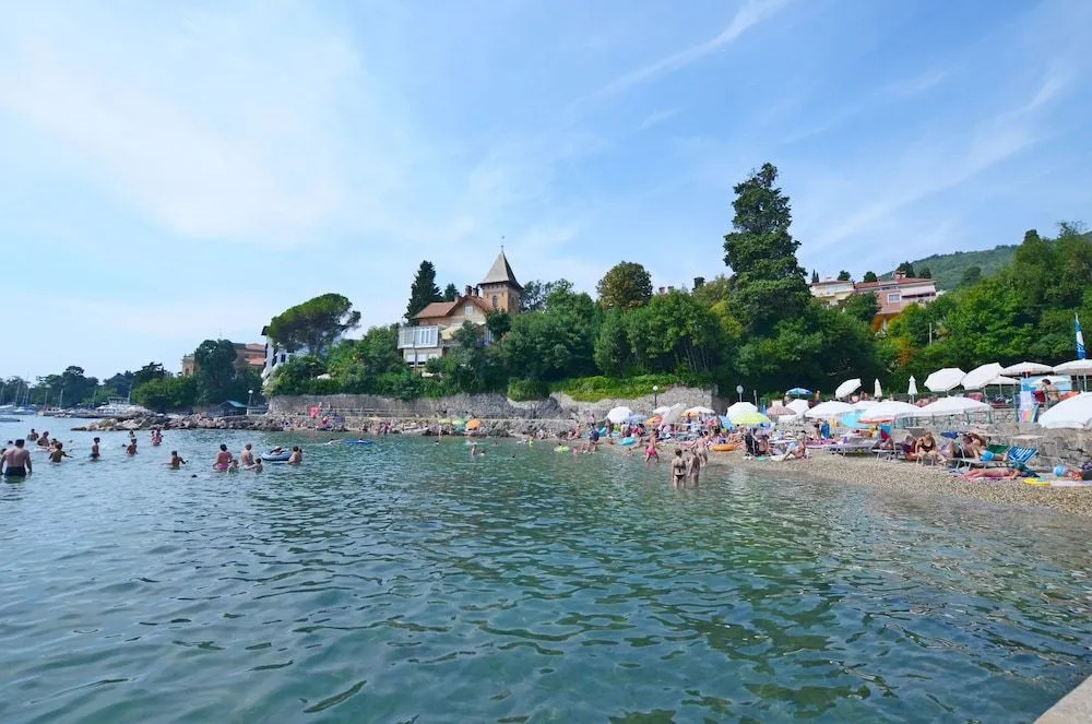 Villa Bregi